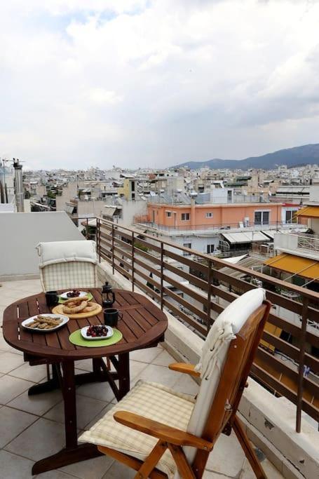 Fly Me To The Moon! Apartment Atena Exterior foto