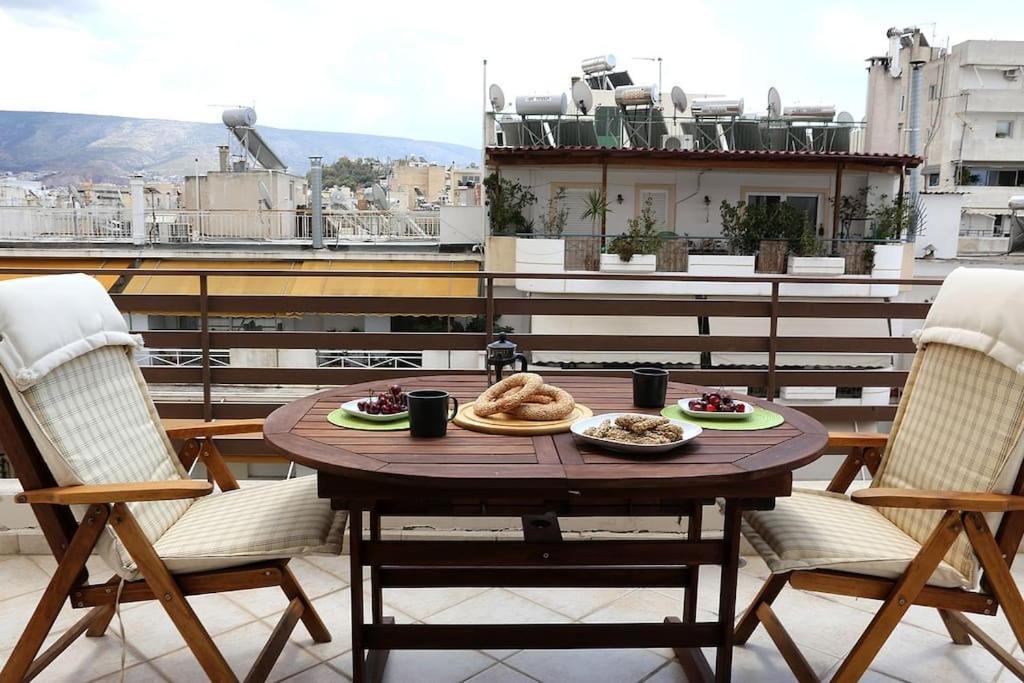 Fly Me To The Moon! Apartment Atena Exterior foto