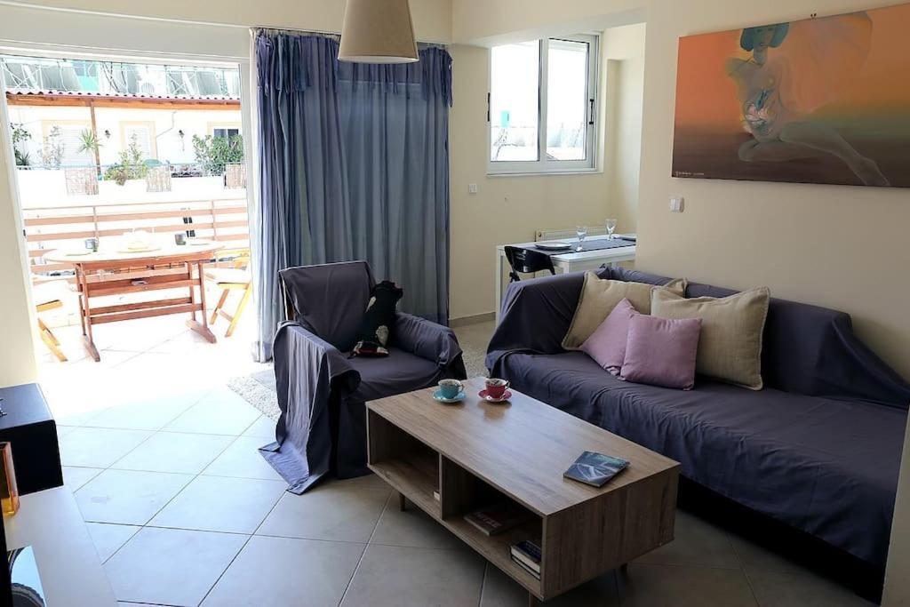 Fly Me To The Moon! Apartment Atena Exterior foto